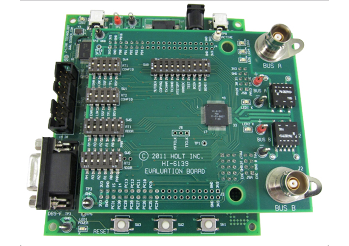 Foto Kit de desarrollo ADK-6139 para el terminal MIL-STD-1553A HI-6139